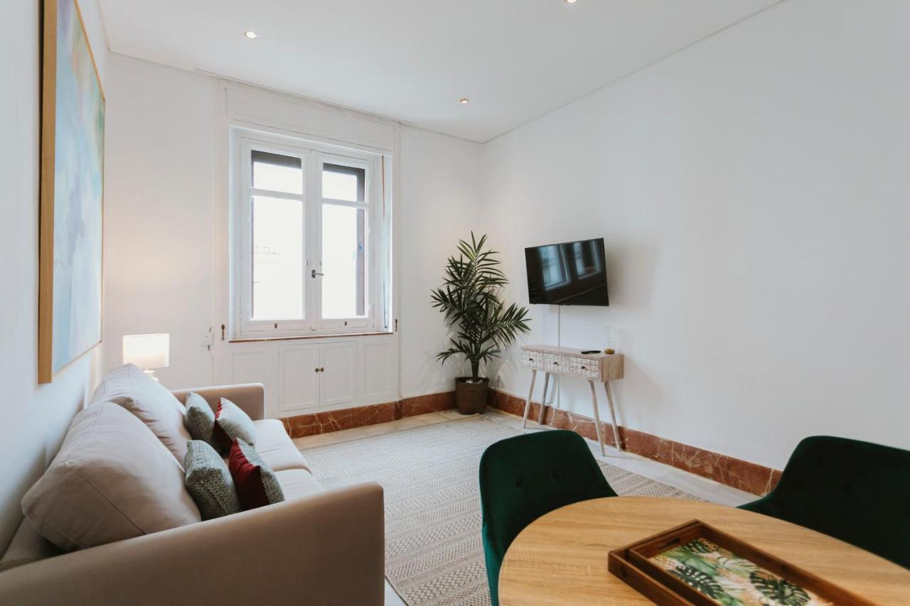 Bright And Cozy-1Bd 1Bth & 2Bd 1Bth- La Giralda Apartment Севиля Екстериор снимка