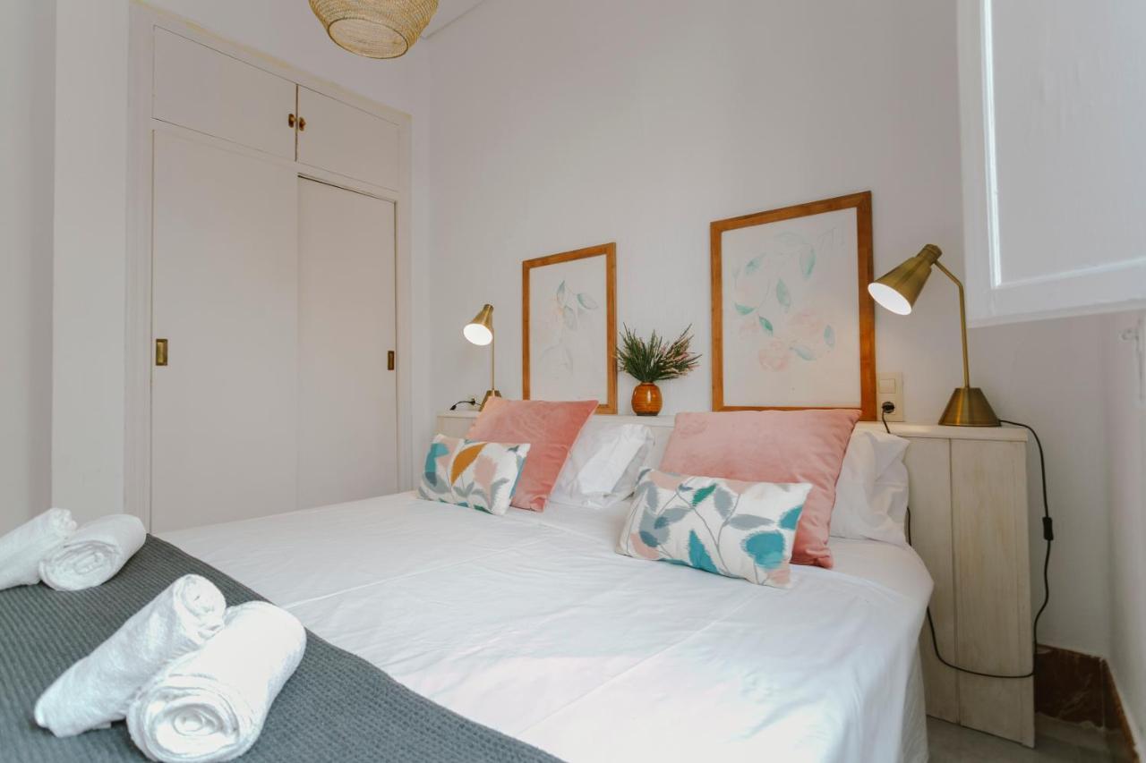 Bright And Cozy-1Bd 1Bth & 2Bd 1Bth- La Giralda Apartment Севиля Екстериор снимка