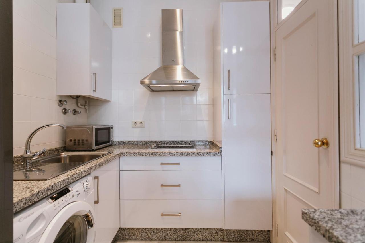 Bright And Cozy-1Bd 1Bth & 2Bd 1Bth- La Giralda Apartment Севиля Екстериор снимка